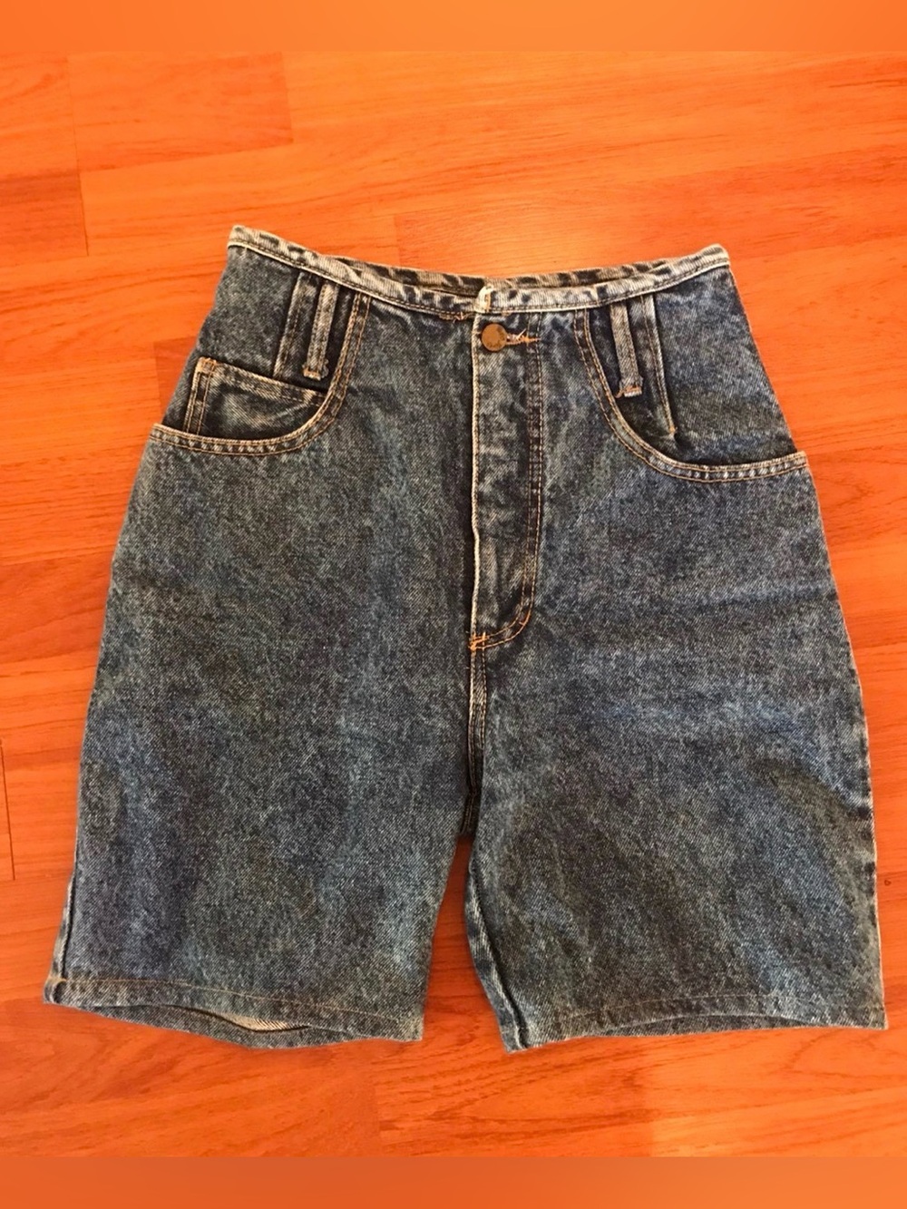 Paris Blues high waste acid wash Bermuda shorts